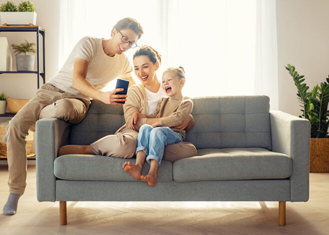 happy loving family 2021 11 11 02 14 39 utc 658x470