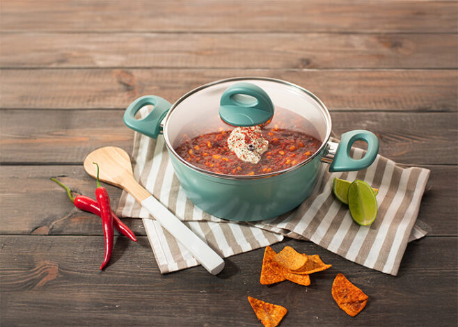Cerafit Revolution Topf 22cm Chili con Carne 2 1 658x470